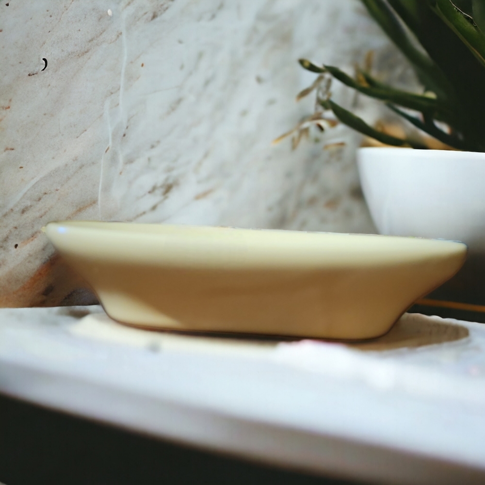 Vtg Ceramic Oval Pedestal Soap Dish Tray Holder Beige